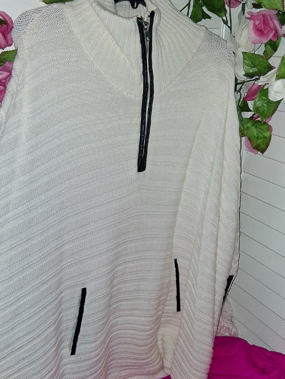 New York & Company Cream Ribbed Knit Pullover with Black Trim